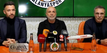 esi-gibisi-gorulmedi-farioli-yerine-gelen-ersun-yanalin-imza-merasimine-katildi-Kr4ZR32T.jpg