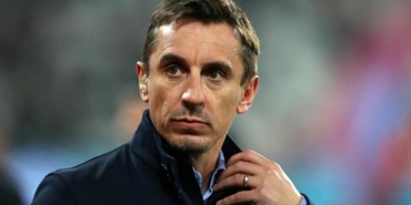 manchester-united-efsanesi-neville-amac-tahtasina-oturan-weghorsta-sahip-cikti-duzgun-is-cikartiyor-pMEt5nxT.jpg