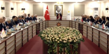 aksener-yeni-bir-ittifak-mi-kuracak-l-partiden-3-yol-cikisi-ehsdHMJc.jpg