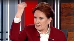 aksenerin-canli-yayinda-sesinin-yukseldigi-anlar-o-kilicla-kendi-bogazimi-keserim-GJfYOa3c.jpg