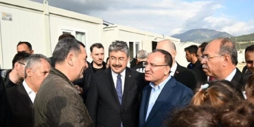 bakan-bozdag-adanada-2-Q2cjRFXf.jpg