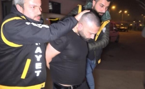 eczaci-kalfasini-ve-konut-arkadasini-tabancayla-oldurdu-arabada-cesetle-yakalandi-KYjfm7CL.jpg