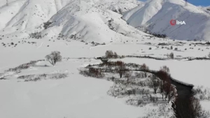 guzeldere-mendereslerinin-kar-gorunumu-bu-turlu-goruntulendi-wZ7HTYuL.jpg