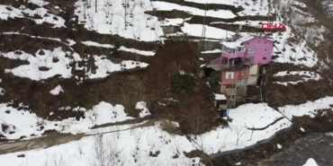 karadenizde-heyelan-yogunlugunda-ani-kar-erime-tesiri-Ya6B1sXa.jpg