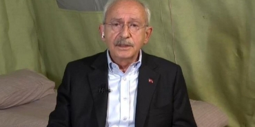 kilicdaroglu-zelzele-bolgesinden-canli-yayina-baglandi-50-bin-kisinin-vefatindan-kim-sorumlu-YAFEG5sD.jpg