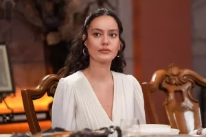 bosanacaklari-arguman-ediliyordu-pelin-akilden-bas-karistiran-cevap-IqXaMxwv.jpg