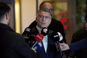 ak-parti-tbmm-kume-lideri-gulerden-oncunun-tedavi-gordugu-hastaneye-ziyaret-aciklamasi-n7uyZfi8.jpg