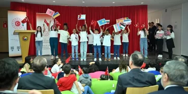 belcikada-23-nisan-ulusal-egemenlik-ve-cocuk-bayrami-kutlandi-1akOgB9F.jpg