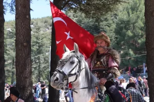 burdurda-yoruk-senligi-coskusu-Ma9iQHI2.jpg