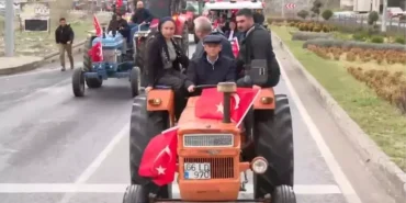 chp-yozgat-mitingine-kac-kisi-katildi-ozgur-ozel-traktorle-geldi-5J62ppGb.jpg