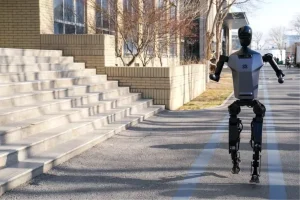 cindeki-insansi-robotlar-yari-maratonu-siddetli-ruzgarlar-nedeniyle-ertelendi-ee6WIrnv.jpg