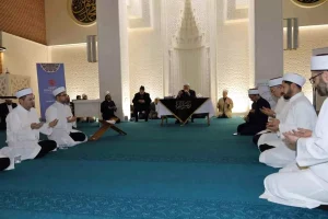 denizlide-hafizlara-icazet-merasimi-duzenlendi-L5yNXmhP.jpg