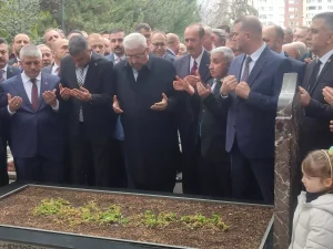 devlet-bahceli-alparslan-turkesin-anma-merasimine-neden-katilmadi-4ypppBqX.jpg
