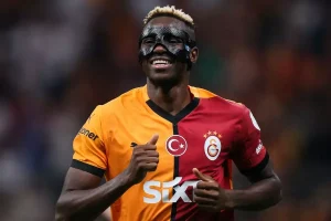 efsane-oyuncu-osimheni-ove-ove-bitiremedi-gol-atmayi-bilen-birine-gereksinimimiz-var-ElQwIHYI.jpg
