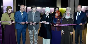 emine-erdogan-sakli-kalanlar-standinin-acilisini-gerceklestirdi-AgBrUgKa.jpg