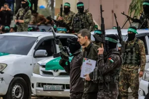 hamas-israilin-gazzeden-busbutun-cekilmesi-karsiliginda-tum-rehineleri-teslim-etmeye-hazir-8rlzCsZx.jpg