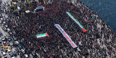 ihhdan-gazze-icin-protesto-yuruyusu-AxdkLt6E.jpg