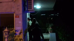 kadikoyde-balkon-coktu-onlem-maksatli-bosaltildi-gaRidPKs.jpg