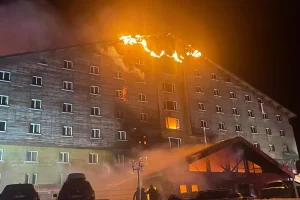 kartalkayadaki-yangin-faciasinda-isci-otomobil-kaygisina-dusmus-sIKfh8eV.jpg