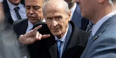 mhpden-66-gun-sonra-mesaiye-baslayan-bahceliye-ozel-beste-sozleri-dikkat-cazibeli-KFjDSqCi.jpg