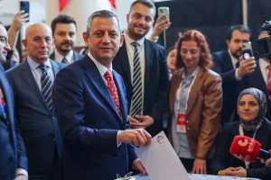 ozgur-ozelin-secildigi-kongrenin-iptali-icin-yskya-itiraz-YsnizcFh.jpg