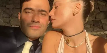serenay-sarikaya-ve-mert-demir-havalimaninda-dudak-dudaga-x2TiWkAb.jpg