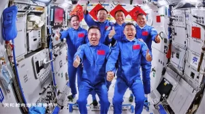 shenzhou-20-uzay-araci-uzay-istasyonuna-giris-yapti-RkEbD4Ti.jpg