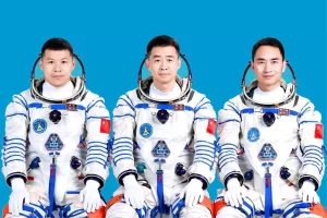 shenzhou-20-uzay-vazifesi-basliyor-zV2lT9Tk.jpg