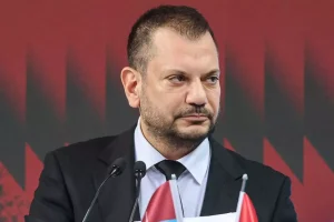 trabzonspordan-tarihi-adim-turkiyede-bunu-basaran-tek-kulup-olacaklar-lc97EjdD.jpg