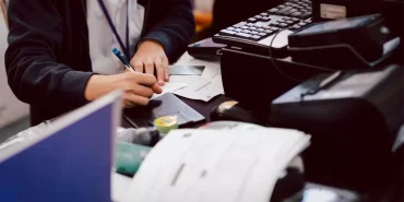 1-mayis-bankalar-acik-mi-kapali-mi-1-mayista-eft-havale-fast-surecleri-yapilir-mi-iYiZ3Xai.jpg