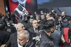 besiktas-divan-konseyinde-birbirine-giren-hasan-arat-ve-tevfik-yamanturk-icin-ihrac-karari-cIlwhK8s.jpg