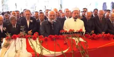 oncunun-cenaze-namazini-vasiyeti-uzerine-ihsan-eliacik-kildirdi-EE9ibLwC.jpg