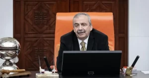 sirri-sureyya-baskan-kimdir-sirri-sureyya-lider-kac-yasinda-nereli-slMYxQO2.jpg