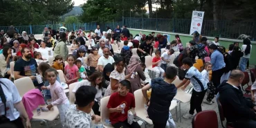 acik-hava-sinemasi-aktifligi-UpZkscuv.jpg