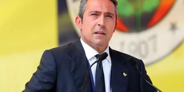 ali-koc-kesenin-agzini-acti-cuvalla-para-vererek-yildiz-futbolcuyu-kadikoye-getirecek-tdEXj221.jpg