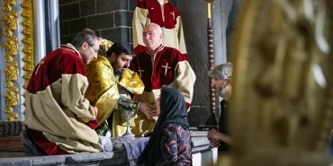 diyarbakirda-ermeni-kilisesinde-ayin-gaOzgjZT.jpg