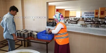 dodurgada-sicak-yemek-hizmeti-esJhABMM.jpg