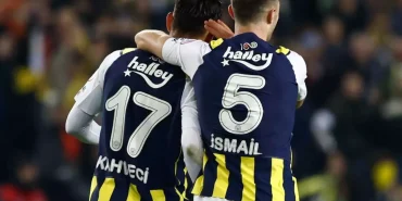 fenerbahcede-mourinhodan-irfan-can-kahveci-ve-ismail-yuksek-karari-5NtVZFYS.jpg