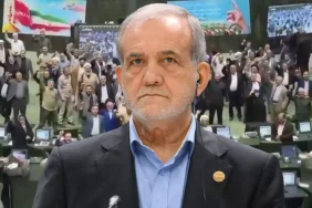 iran-meclisi-amerika-ve-israile-olum-sloganlariyla-inledi-twhMMVe5.jpg