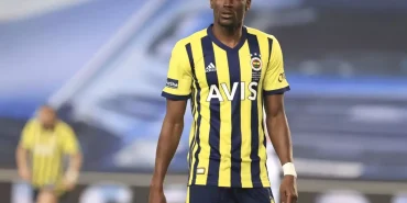 mame-thiam-canli-yayinda-acikladi-fenerbahceye-imza-atacak-mQ5lI1tP.jpg