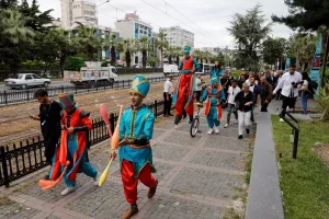 turkiye-kultur-yolu-senligi-samsunda-basladi-a3hCzKAq.jpg