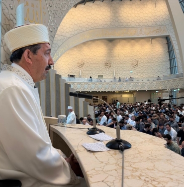 almanyada-ditib-mescitlerinde-kurban-bayrami-namazi-kilindi-One6QlKt.jpg