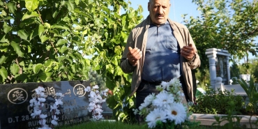 bayram-ziyaretleriyle-mezarliklar-senlendi-HgfeWD7q.jpg