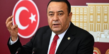 chpli-adnan-beker-resti-cekti-kilicdaroglu-ile-calismam-istifa-ederim-AxHA42Lj.jpg