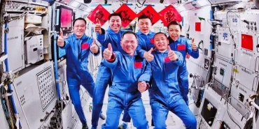 cinin-shenzhou-23-misyonu-basarili-sNf7kV4b.jpg