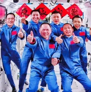 cinin-shenzhou-23-misyonu-basarili-sNf7kV4b.jpg