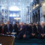 cumhurbaskani-erdogan-ayasofyada-cuma-namazi-cikisi-dikkat-ceken-aciklamalar-bdev7m9u.jpg