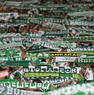 fenerbahcede-de-forma-giymisti-bursaspor-aradigi-golcuyu-buldu-dJm2kyqw.jpg
