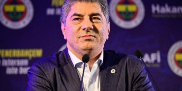 hakan-safi-buyuk-oynuyor-fenerbahce-taraftarini-havalara-ucuran-kelamlar-42EQlnmC.jpg