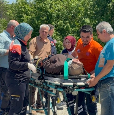 iki-farkli-trafik-kazasinda-5-yarali-ylPl1hld.jpg